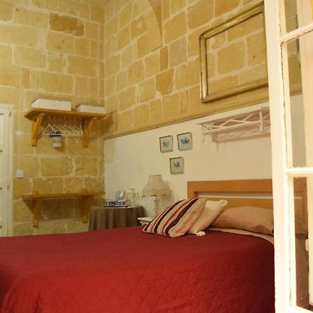 Maria Townhouse Heart Of Victoria B&B ภายนอก รูปภาพ