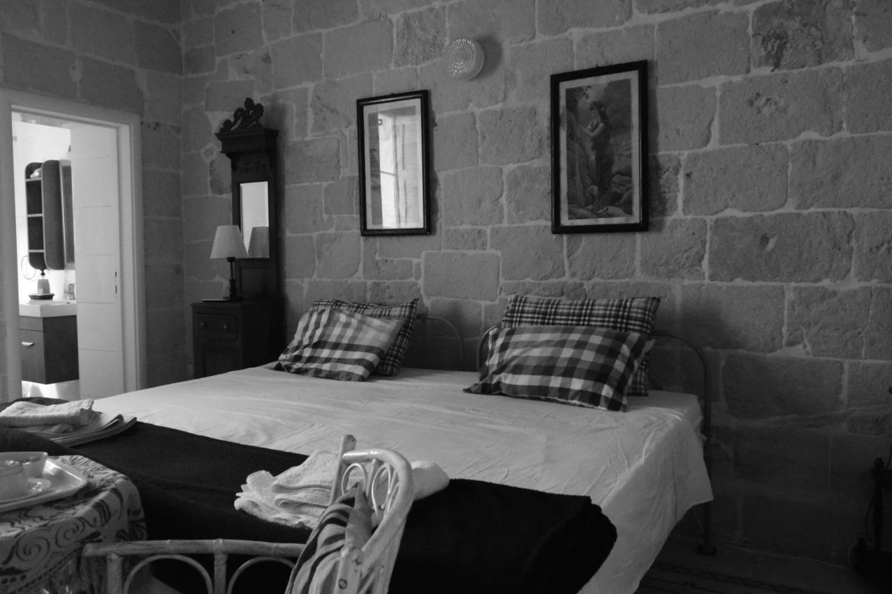 Maria Townhouse Heart Of Victoria B&B ภายนอก รูปภาพ