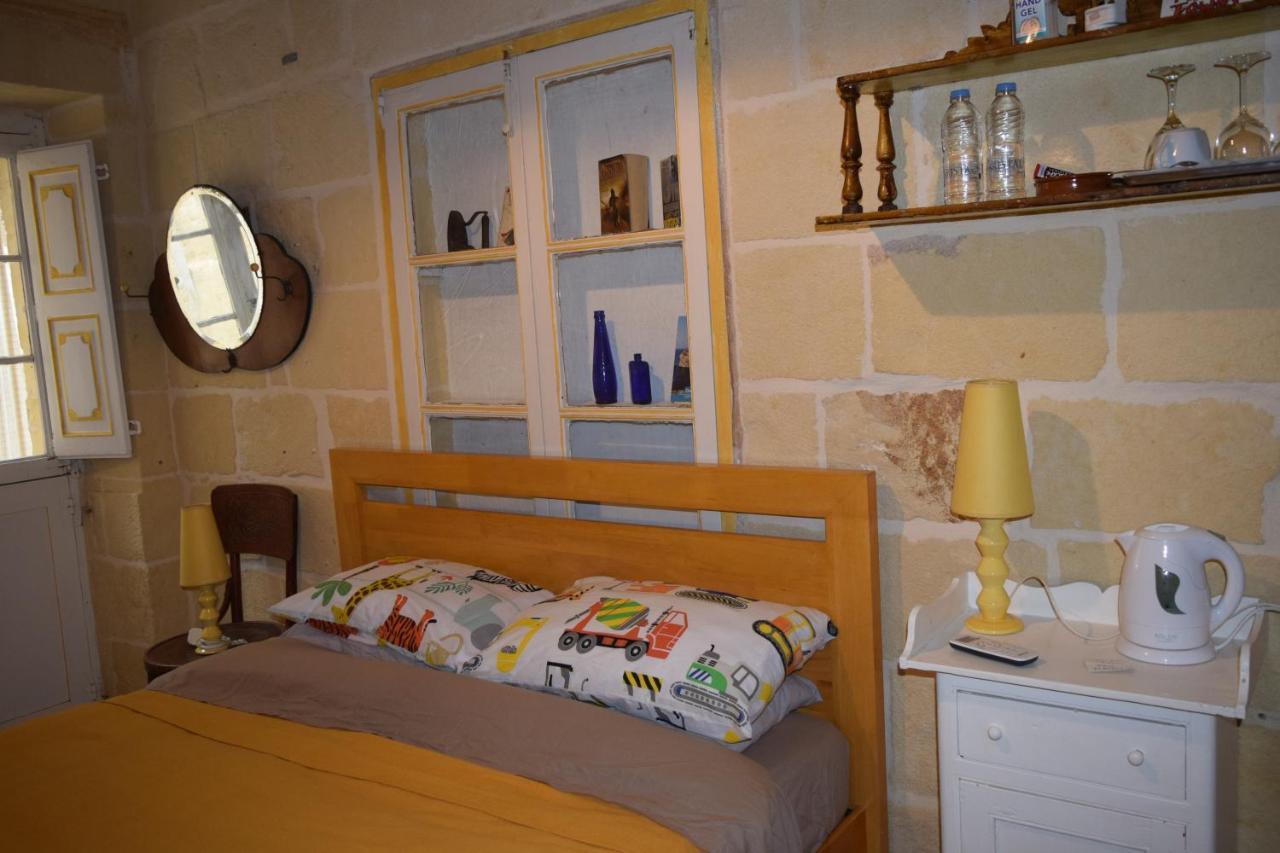 Maria Townhouse Heart Of Victoria B&B ภายนอก รูปภาพ