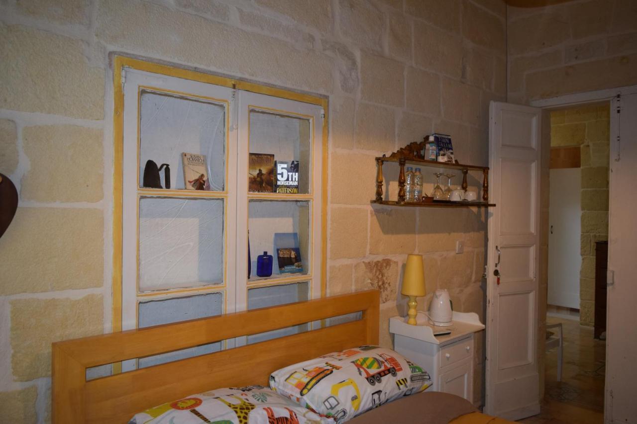 Maria Townhouse Heart Of Victoria B&B ภายนอก รูปภาพ
