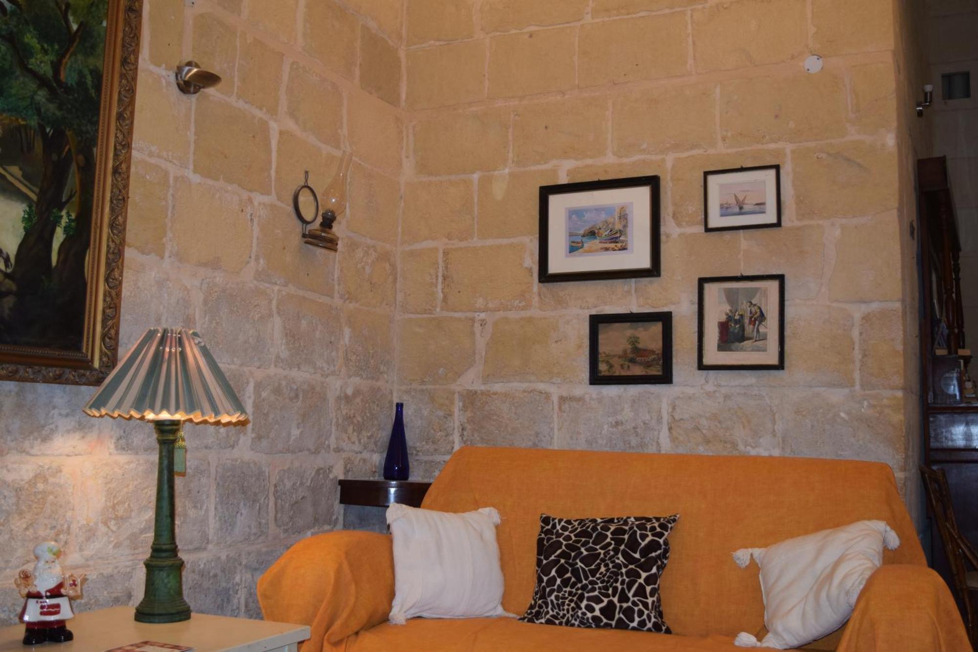 Maria Townhouse Heart Of Victoria B&B ภายนอก รูปภาพ