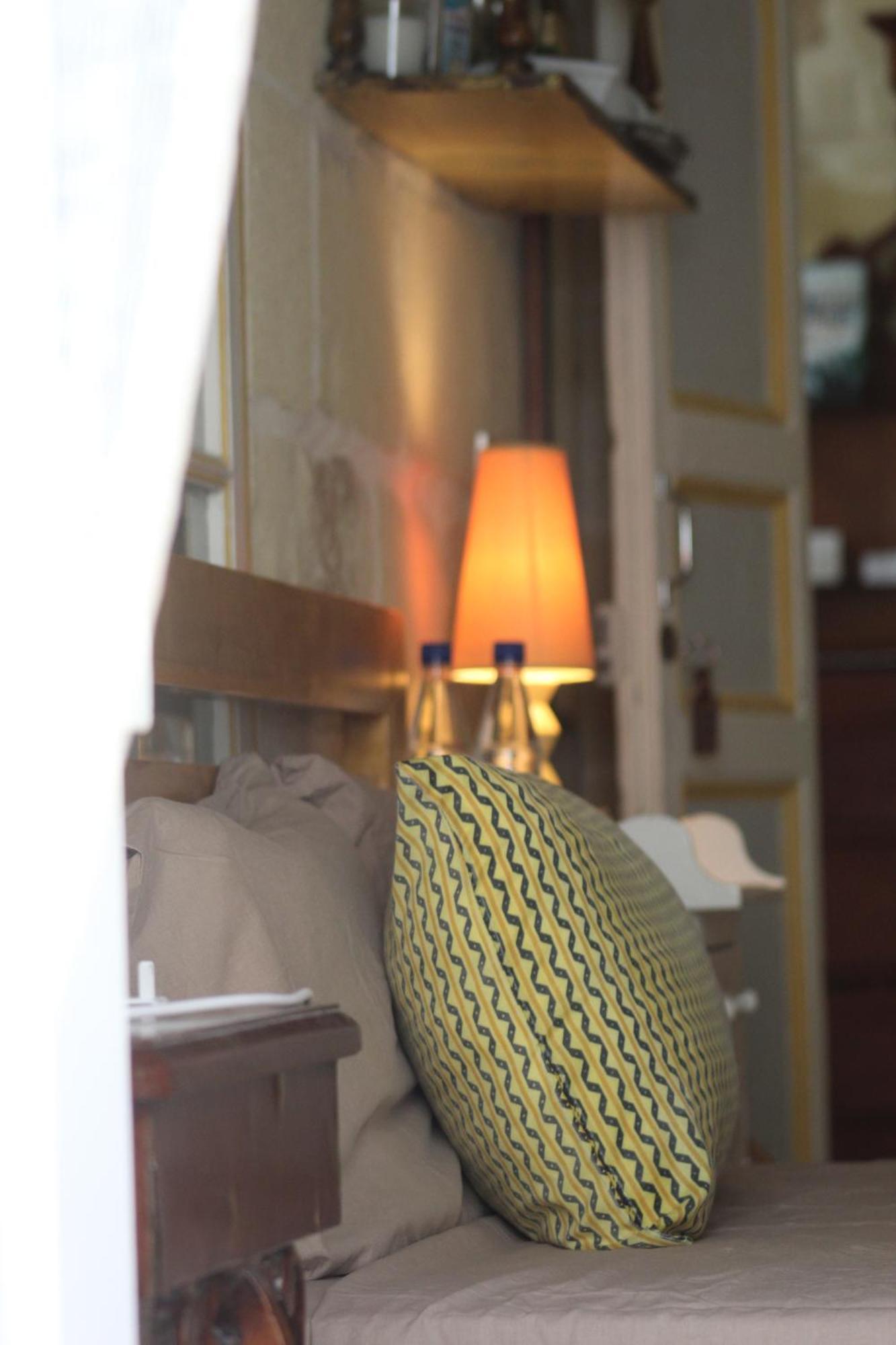 Maria Townhouse Heart Of Victoria B&B ภายนอก รูปภาพ
