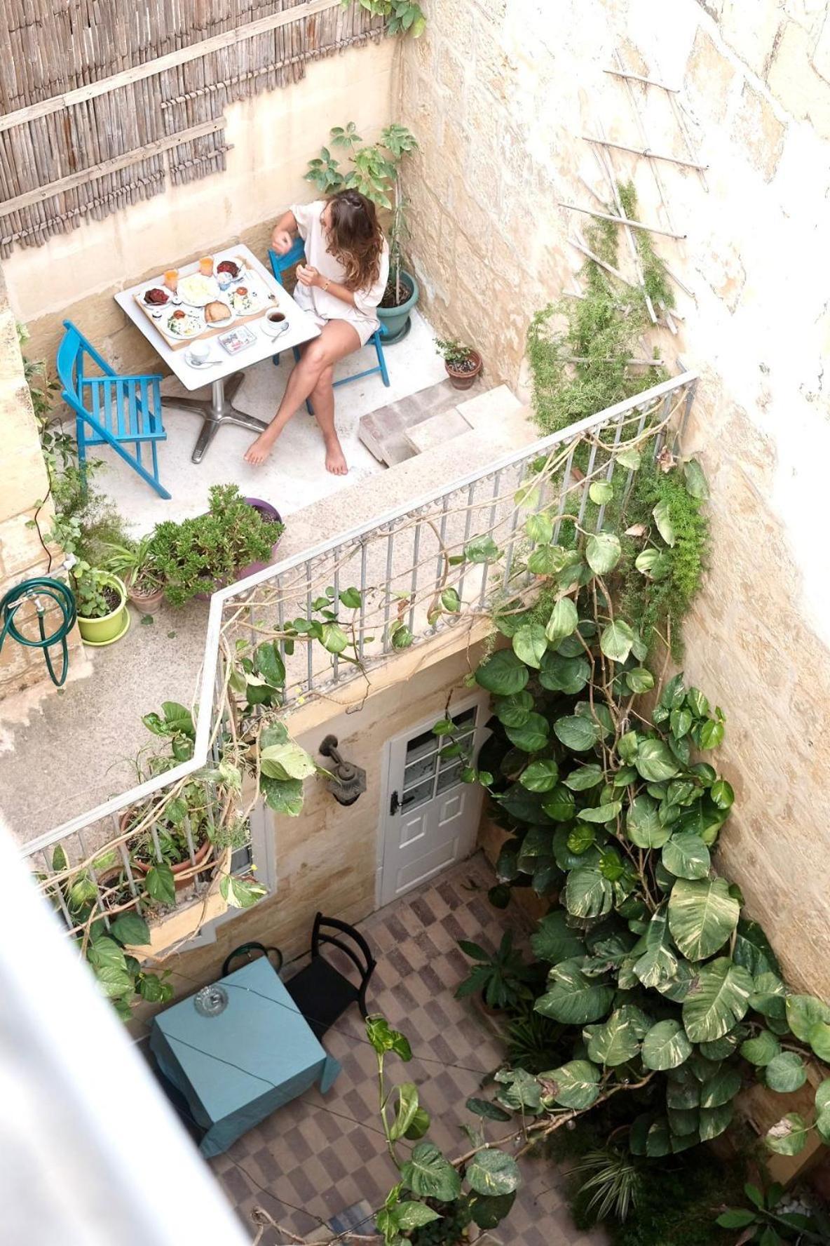Maria Townhouse Heart Of Victoria B&B ภายนอก รูปภาพ